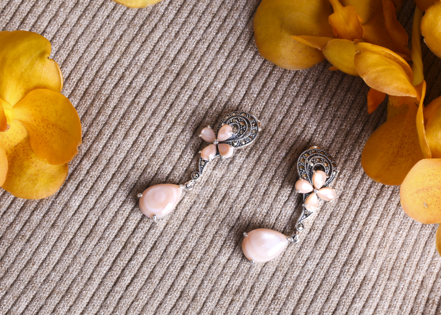 Wholesale Earrings Enhance