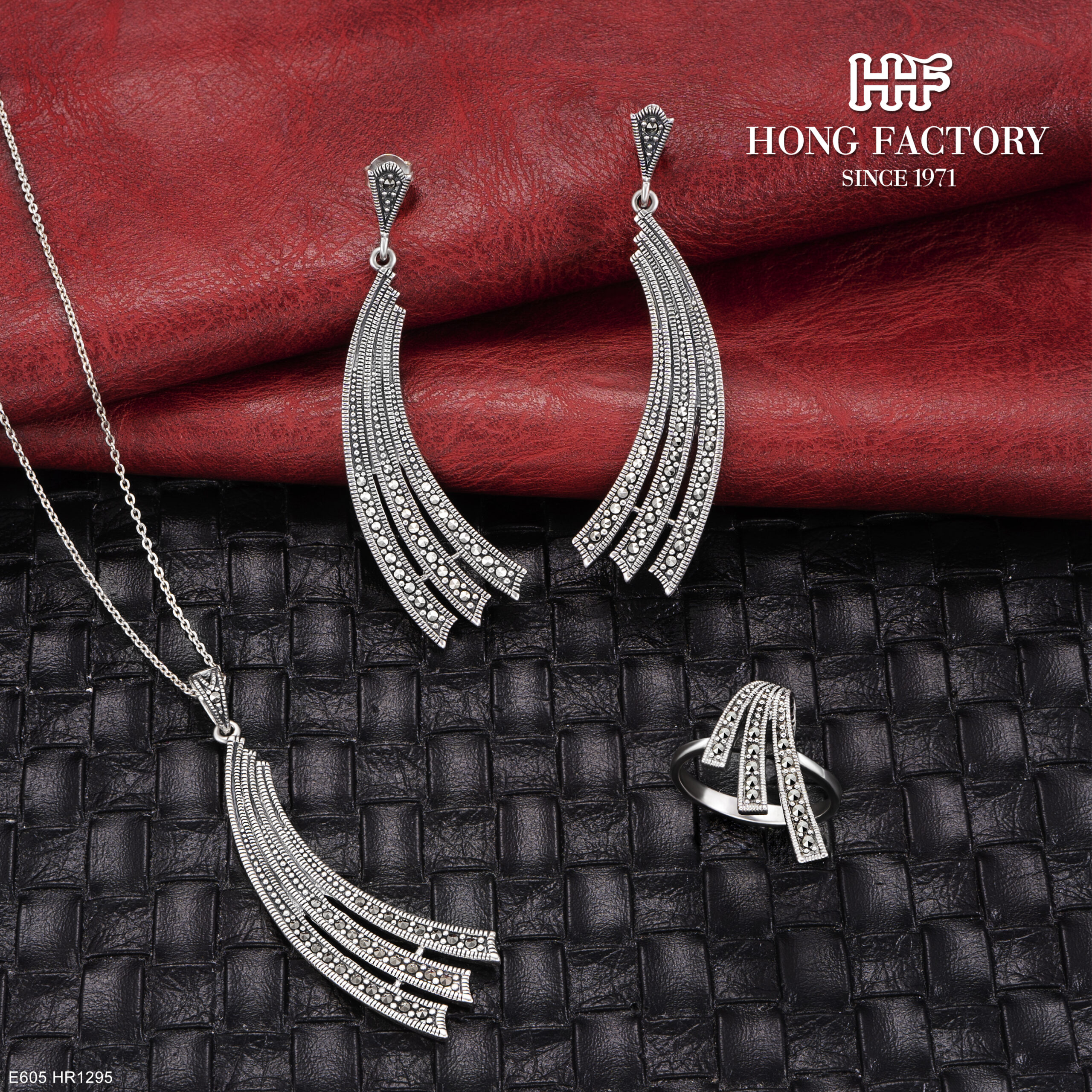SILVER JEWELLERY FASHION STYLING 